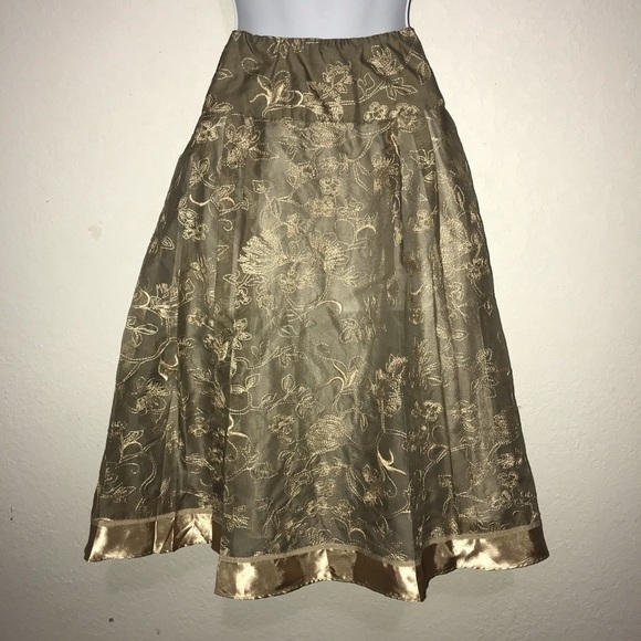Coldwater Creek Embroidered Silk Satin Skirt PM - Picture 4 of 8